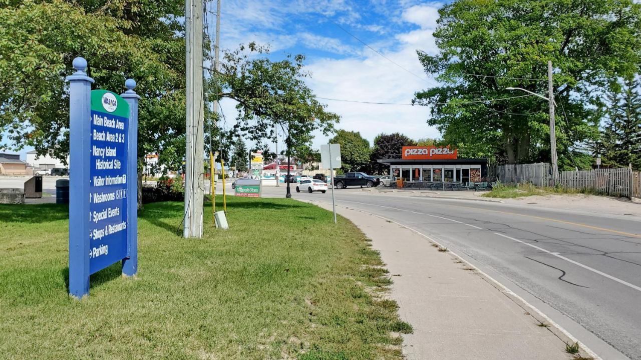 Main Beach River Retreat - Wasaga Beach 1 - Main Strip - 93 Mosley St Bagian luar foto
